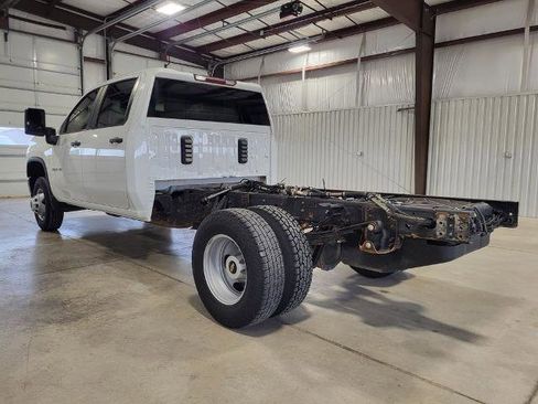 Used 2021 Chevrolet Silverado 3500 W/T w/ WT Convenience Package AWD/4WD image 3