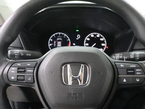 Used 2025 Honda CR-V EX image 11