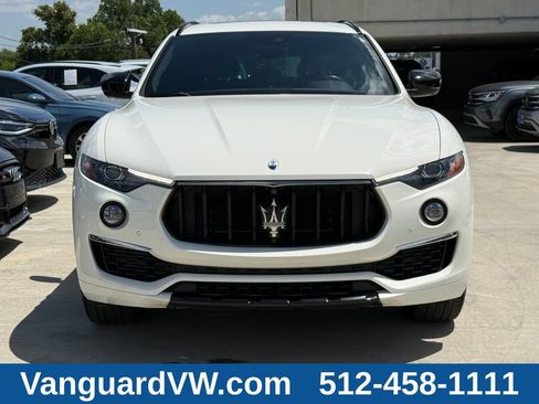 Used 2022 Maserati Levante GT AWD/4WD image 4