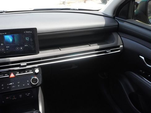 Used 2025 Hyundai Tucson Limited AWD/4WD image 42