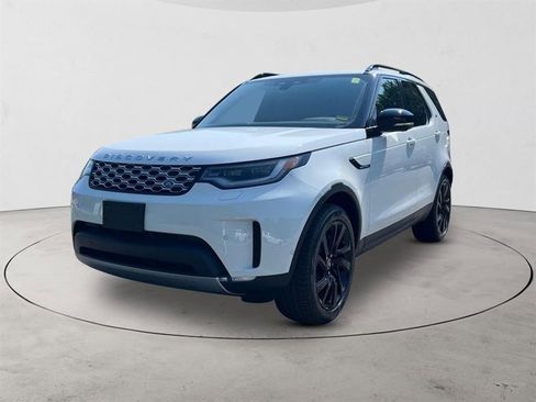 New 2025 Land Rover Discovery S image 1