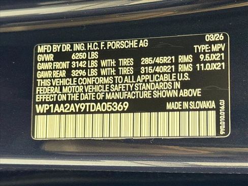 Used 2026 Porsche Cayenne AWD/4WD image 26