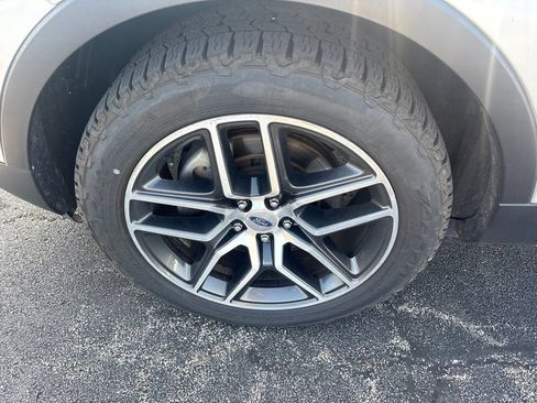 Used 2016 Ford Explorer Sport w/ Equipment Group 401A AWD/4WD image 10