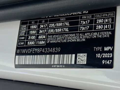 Used 2023 Mercedes-Benz Metris Passenger image 33