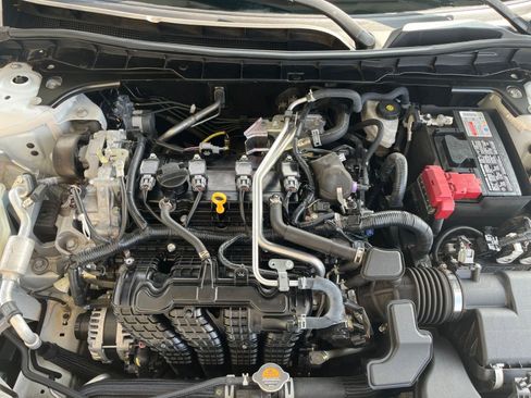 Used 2024 Nissan Altima 2.5 SV image 30