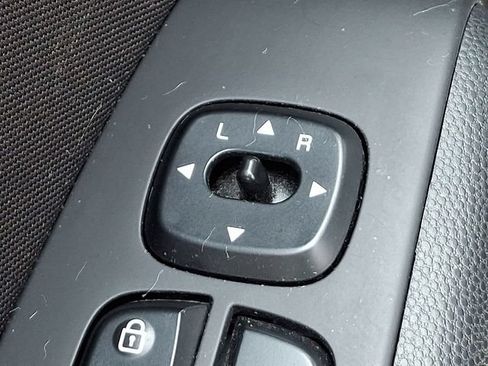Used 2018 Kia Soul + FWD image 15