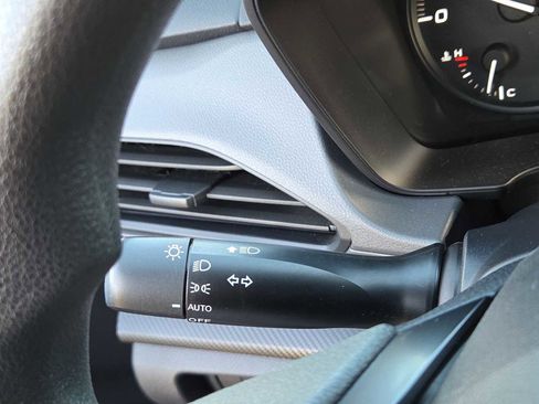 Used 2024 Subaru Crosstrek 2.0i image 26