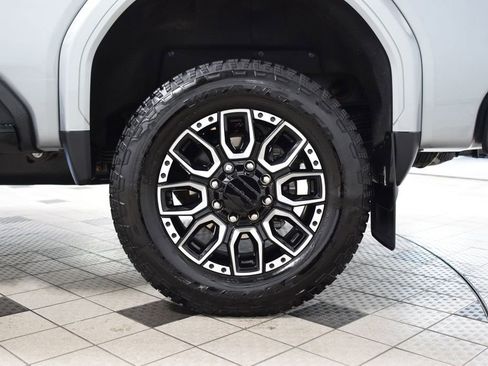 Used 2024 GMC Sierra 2500 Denali w/ Denali Reserve Package AWD/4WD image 29