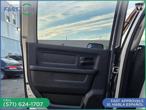 Used 2012 RAM 2500 ST w/ Chrome Appearance Group image 18