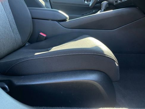 Certified 2025 Honda Accord SE image 30