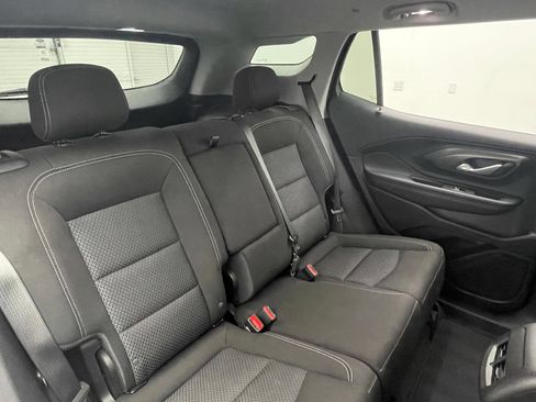 Used 2024 GMC Terrain SLE FWD image 33