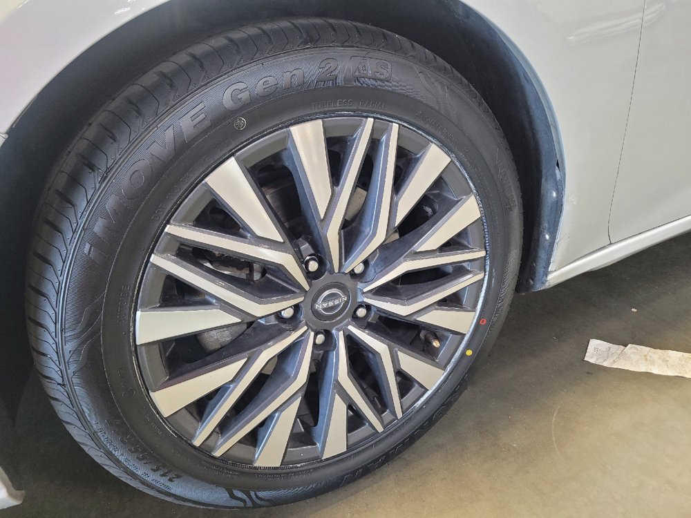 Used 2024 Nissan Altima 2.5 SV FWD image 31