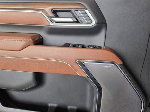 Used 2025 GMC Sierra 3500 Denali Ultimate image 21