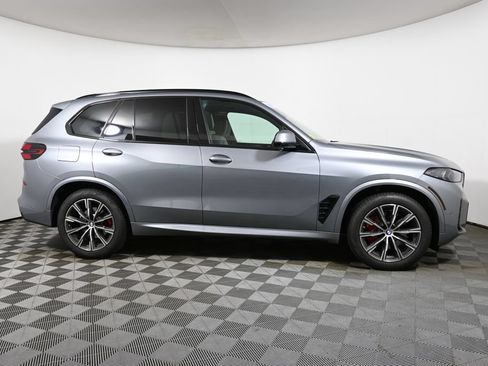 Certified 2026 BMW X5 xDrive40i w/ Executive Package AWD/4WD image 8