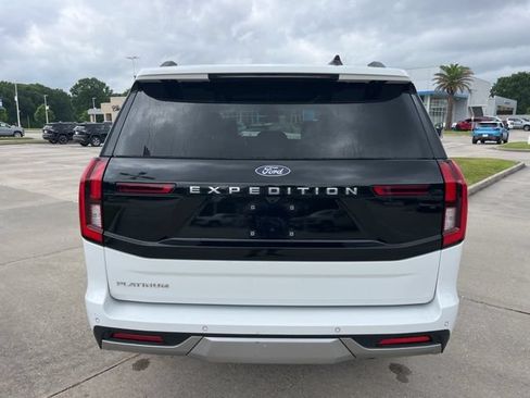 Used 2025 Ford Expedition Platinum AWD/4WD image 6