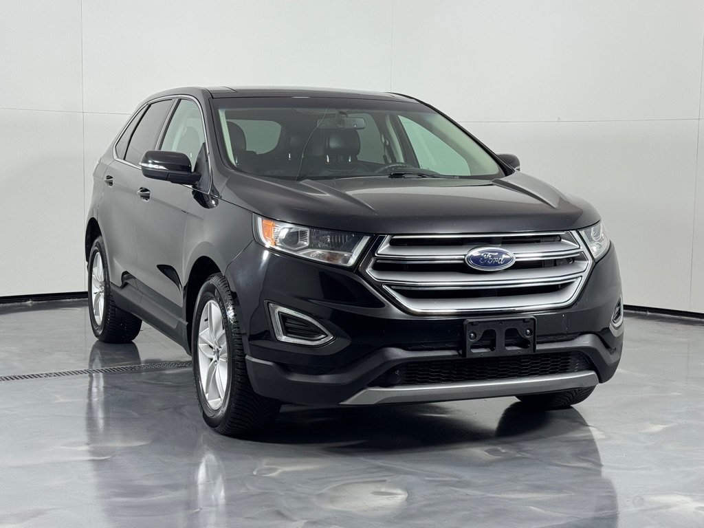 Used 2016 Ford Edge SEL w/ Equipment Group 201A AWD/4WD image 3