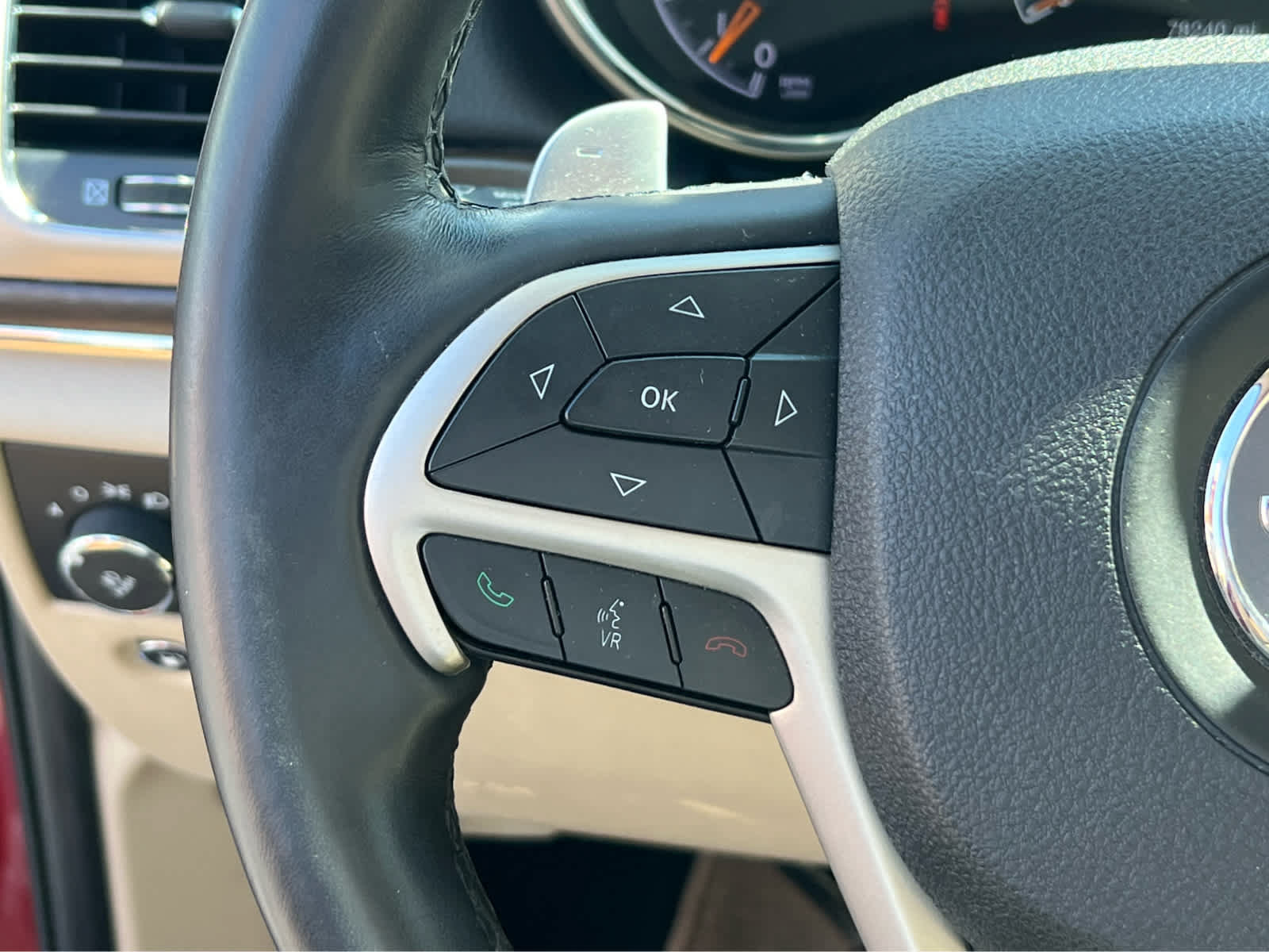 Used 2015 Jeep Grand Cherokee Limited AWD/4WD image 36