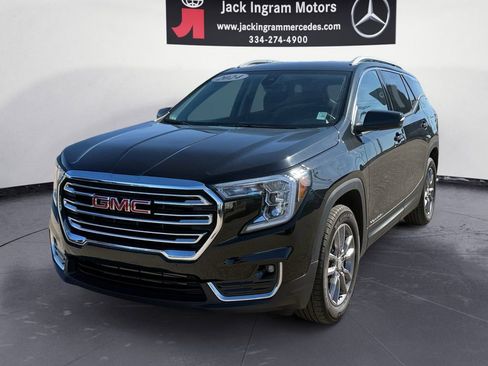 Used 2024 GMC Terrain SLT image 1
