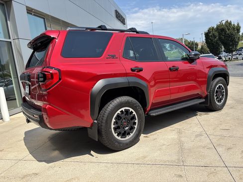 Used 2026 Toyota 4Runner TRD Off-Road Premium AWD/4WD image 6