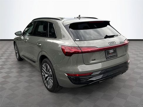 Certified 2024 Audi Q8 e-tron Premium Plus w/ Premium Plus Package AWD/4WD image 5