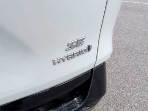 Used 2022 Toyota RAV4 SE AWD/4WD image 39