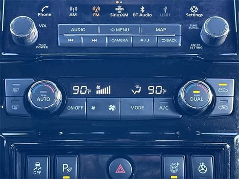 Used 2023 Nissan Titan PRO-4X w/ Pro-4x Convenience Package image 14