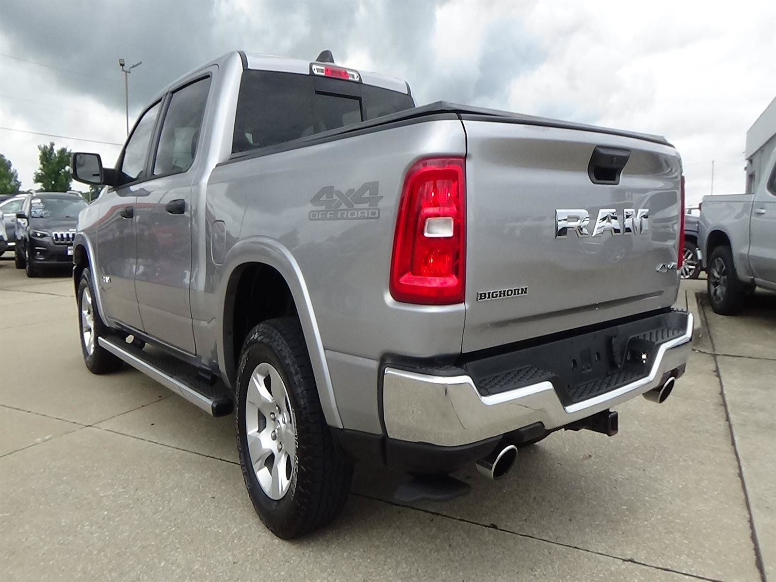 Used 2025 RAM 1500 Big Horn AWD/4WD image 8