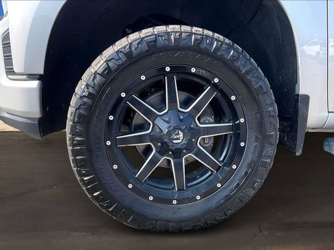 Used 2020 Chevrolet Silverado 1500 RST image 34