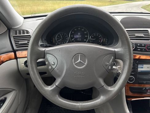 Used 2003 Mercedes-Benz E 320 Sedan image 12