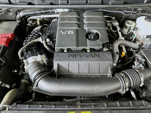 Used 2023 Nissan Frontier Pro-X w/ Pro Convenience Package RWD image 32