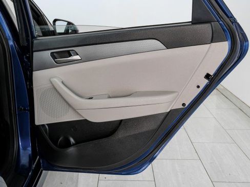 Used 2018 Hyundai Sonata SE FWD image 42