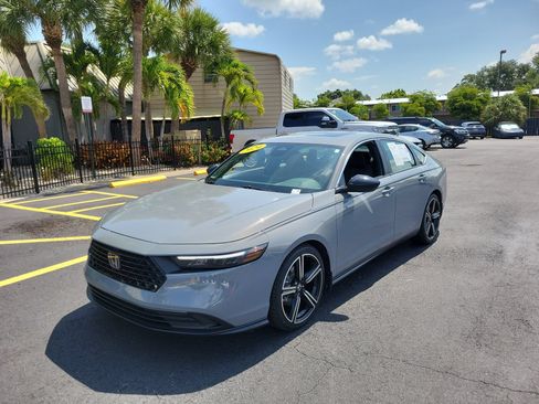 Used 2024 Honda Accord Sport image 10
