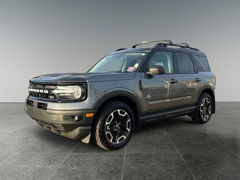 Used 2022 Ford Bronco Sport Outer Banks w/ Tech Package image 3