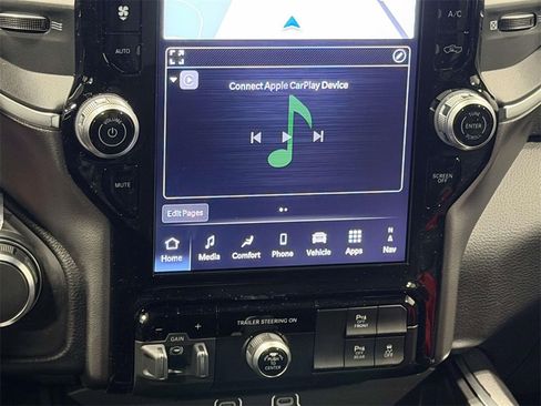 New 2026 RAM 1500 4x4 Crew Cab image 26