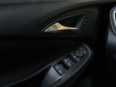 Used 2025 Buick Encore GX Preferred FWD image 19