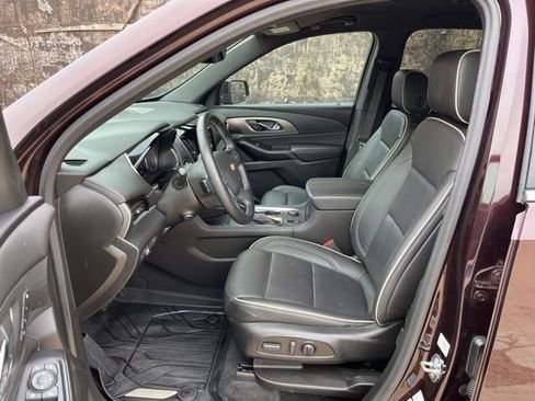 Used 2023 Chevrolet Traverse Premier w/ LPO, Floor Liner Package FWD image 41
