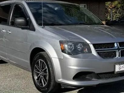 Used 2015 Dodge Grand Caravan SE w/ Quick Order Package 29E SE