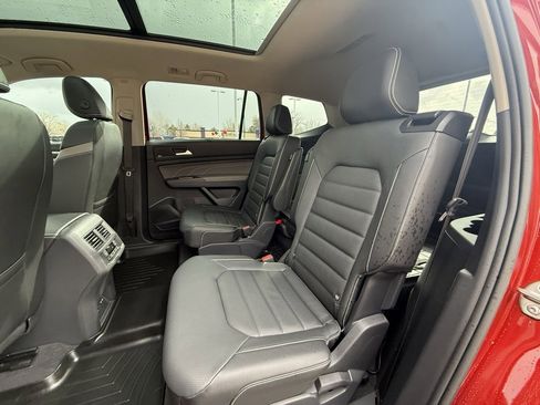 Used 2023 Volkswagen Atlas SEL Premium image 25