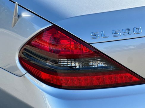 Used 2009 Mercedes-Benz SL 550 image 46
