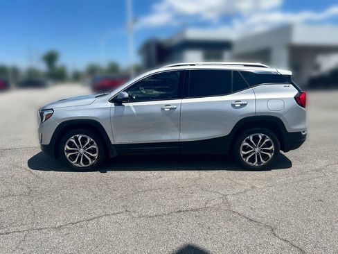 Used 2019 GMC Terrain SLT w/ Preferred Package AWD/4WD image 4