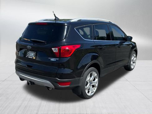 Used 2019 Ford Escape Titanium AWD/4WD image 10