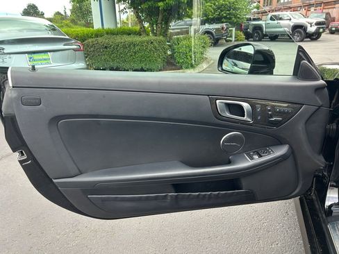 Used 2016 Mercedes-Benz SLK 350 image 21