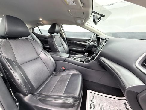 Used 2017 Nissan Maxima 3.5 SV FWD image 14