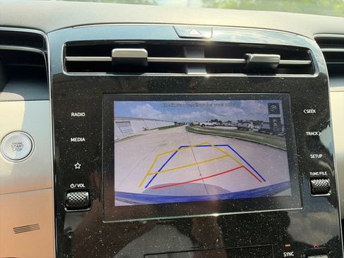 Used 2024 Hyundai Tucson SEL FWD image 17