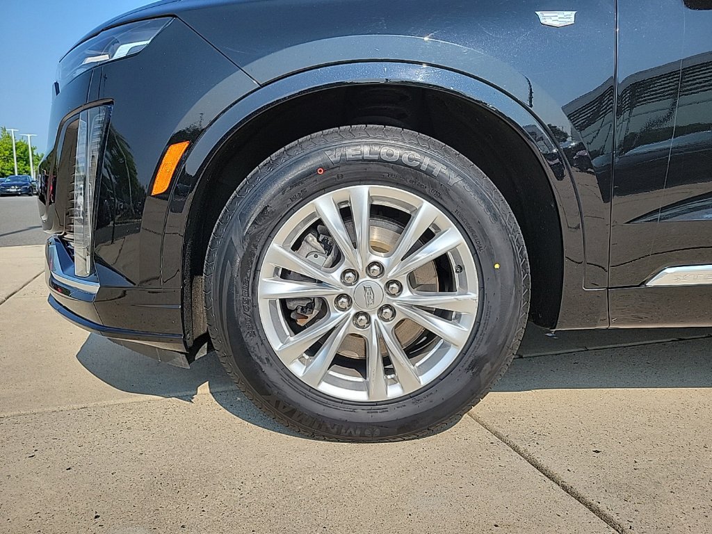 Used 2024 Cadillac XT6 Luxury AWD/4WD image 8