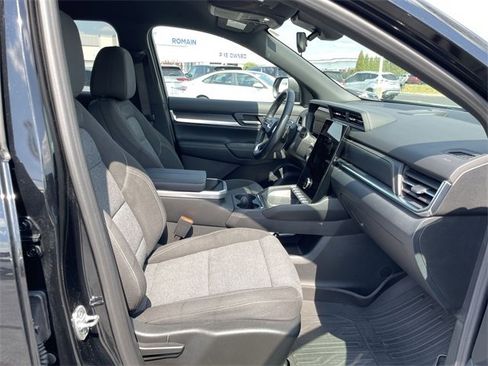 Used 2025 GMC Terrain Elevation image 16