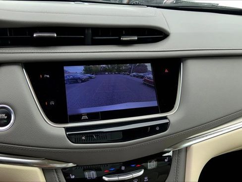 Used 2022 Cadillac XT5 Premium Luxury image 21