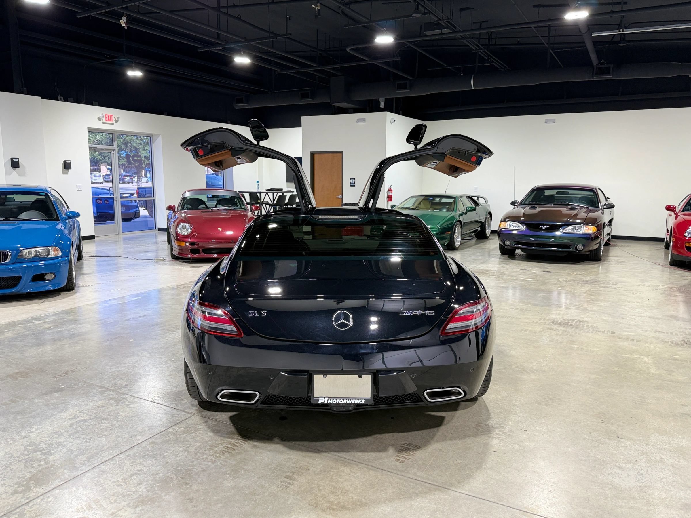 Used 2011 Mercedes-Benz SLS AMG Coupe image 27