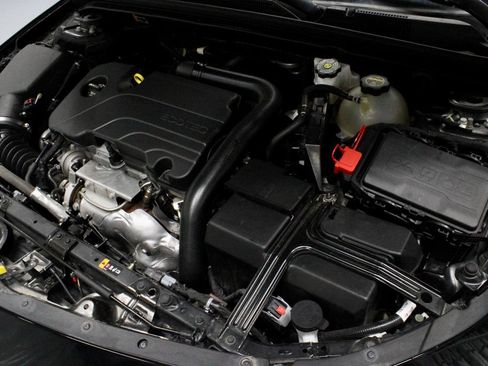 Used 2024 Chevrolet Malibu LT FWD image 19