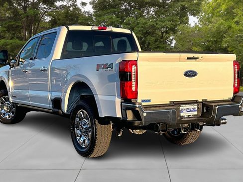 Certified 2023 Ford F250 Lariat w/ Lariat Ultimate Package image 4